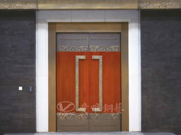 佛山定制銅門應(yīng)該需要注意哪些方面問題呢？